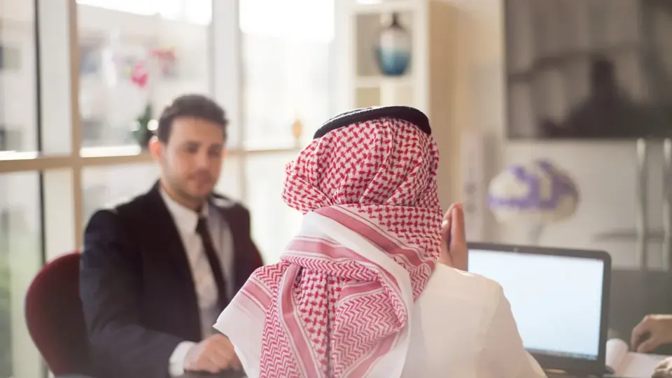 اجتماع استشاري لرجال